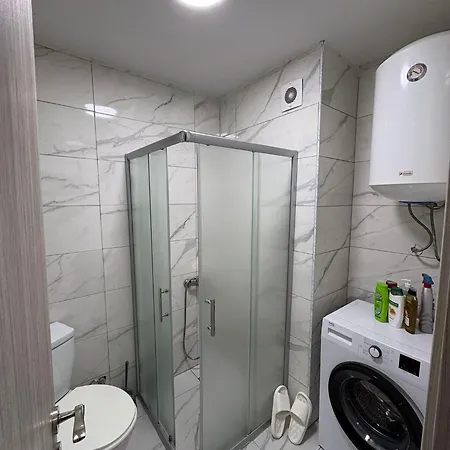 Modern Apartment *
